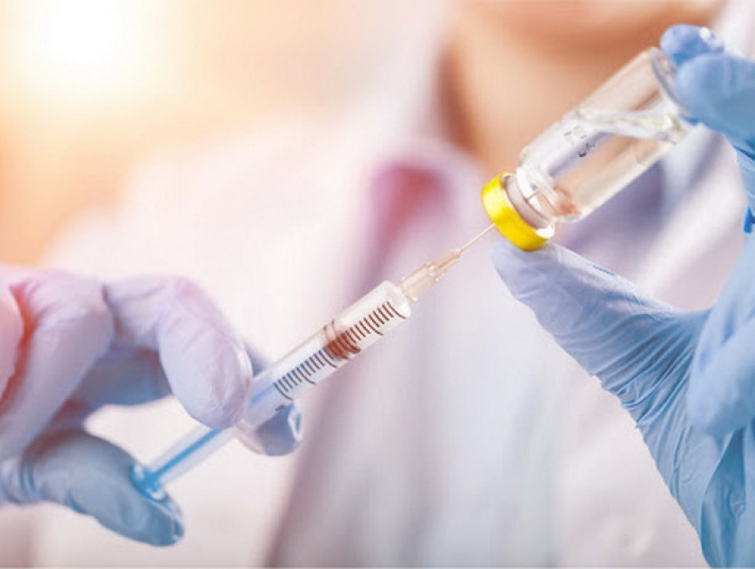 В некоторых районах началась вакцинация пожилых людей – реакция НАОЗ