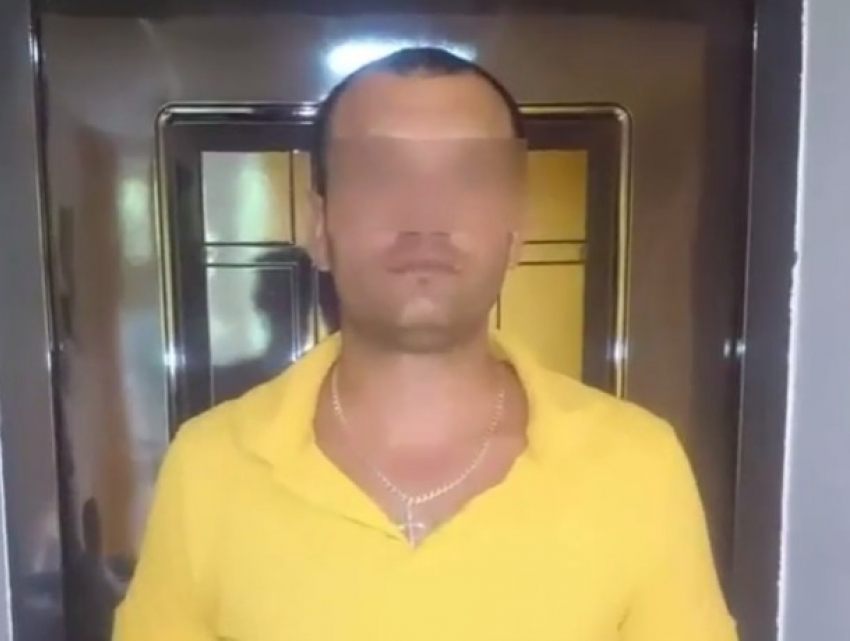 Нападавший на женщин в лифтах Кишинёва уроженец села Котюжений Марь попал на видео