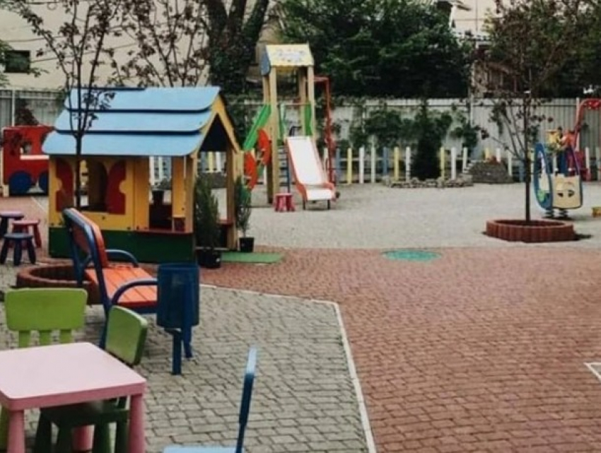 Двухлетняя девочка травмировала голову в столичном детском саду 