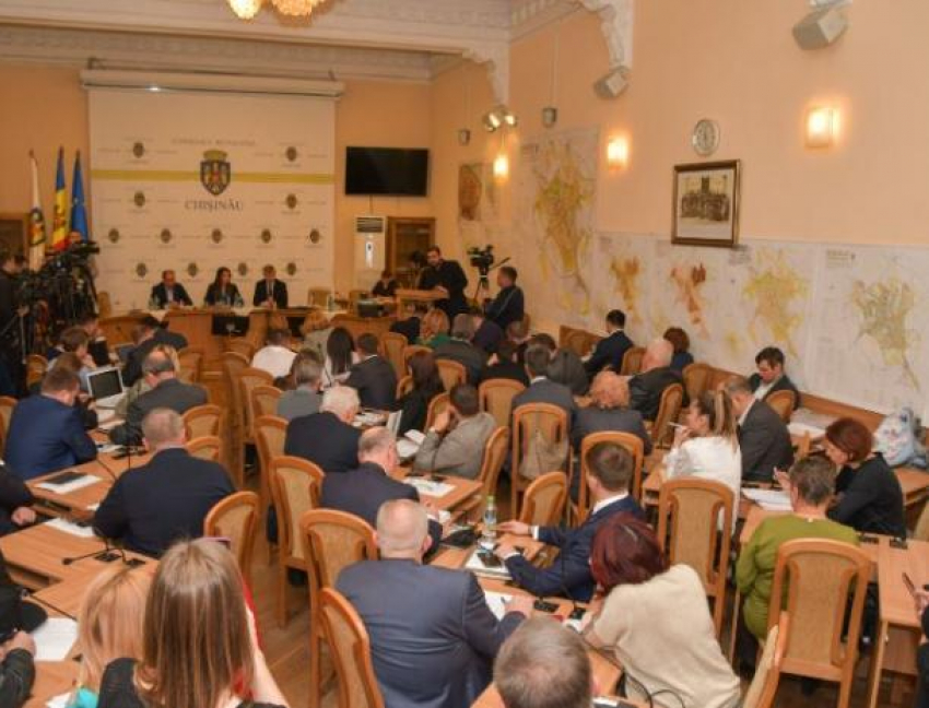 Странные дела творятся в Муниципальном совете Кишинева