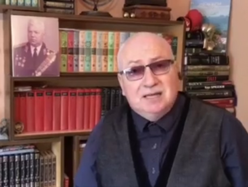 Дуганов - соросятам с низкой социальной ответственностью: «Мой отец бесплатно брал Берлин"