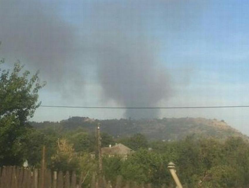 ЧП в Оргееве - горит свалка, дым застилает весь город