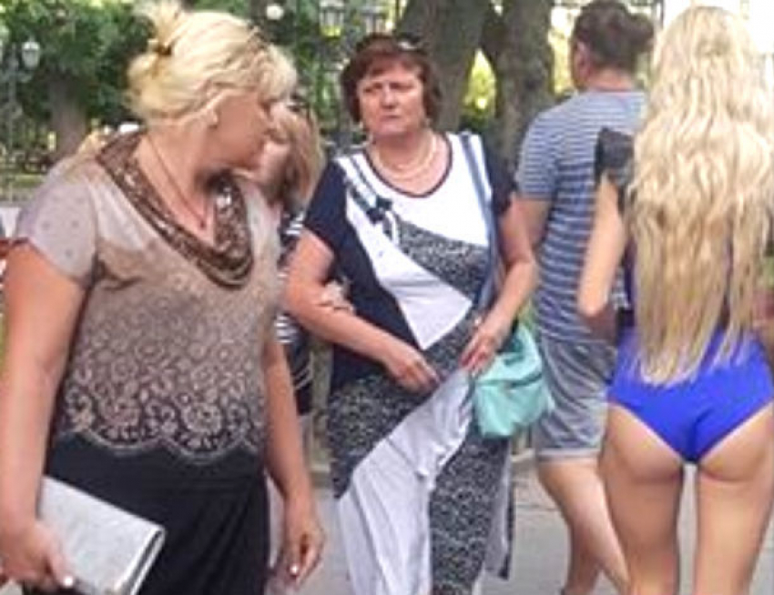 В Москве мужчины напали на оператора, снимающего танцы, назвав его гендерной проституткой