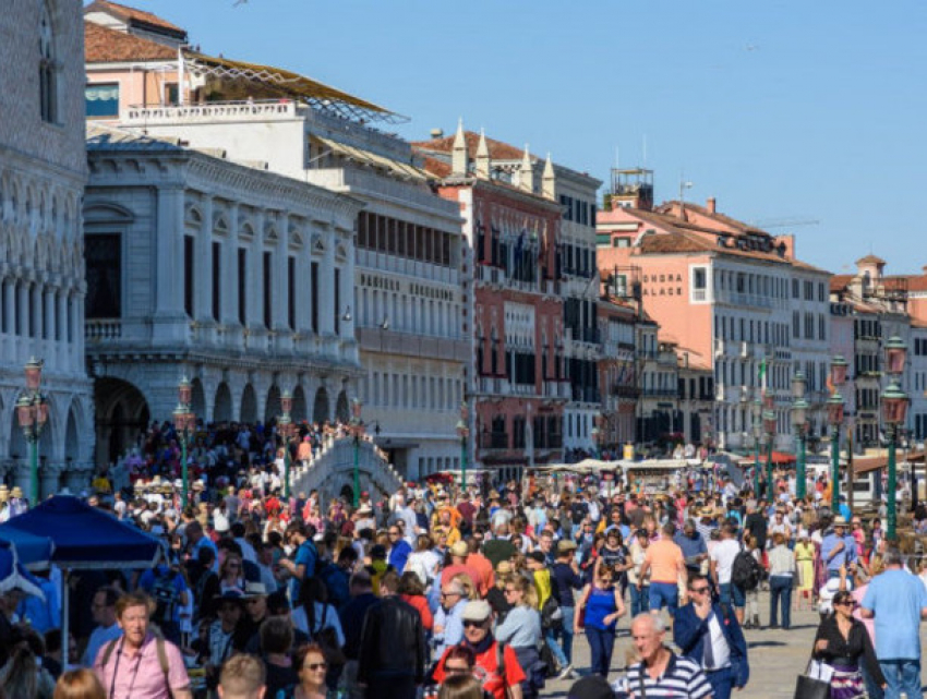Пожилой итальянец оставил дом в Венеции и все свои деньги гражданке Молдовы