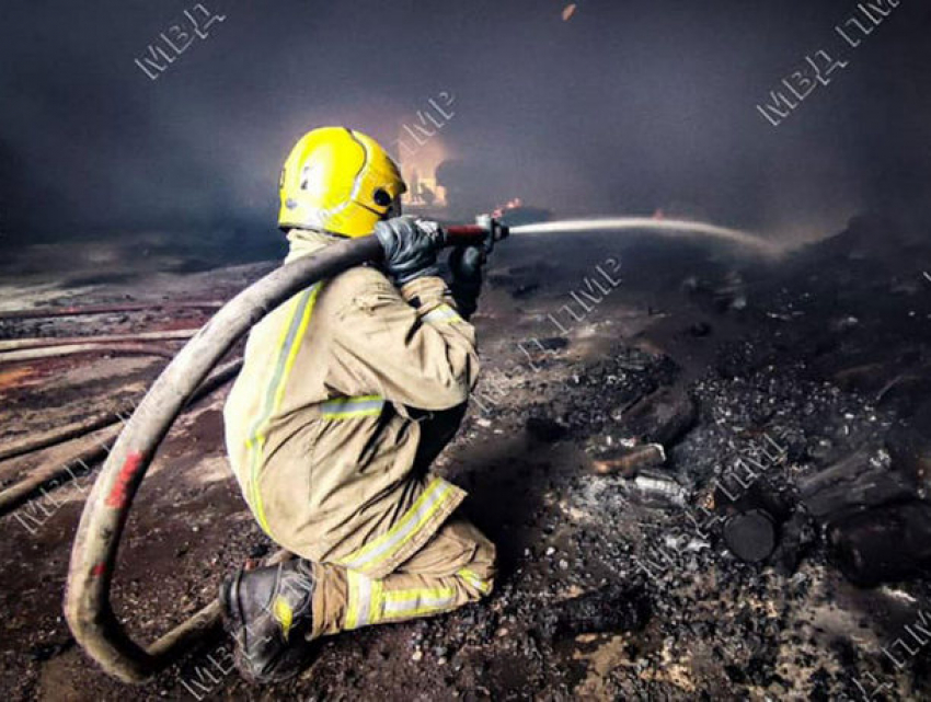 Сильный пожар в Суклее: не исключается поджог 