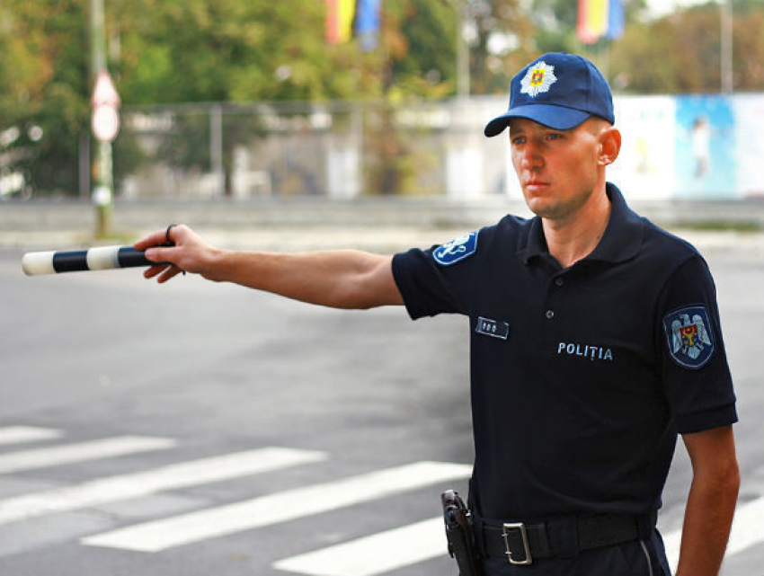 Неисправные тормоза выявили полицейские у маршруток в Кишиневе
