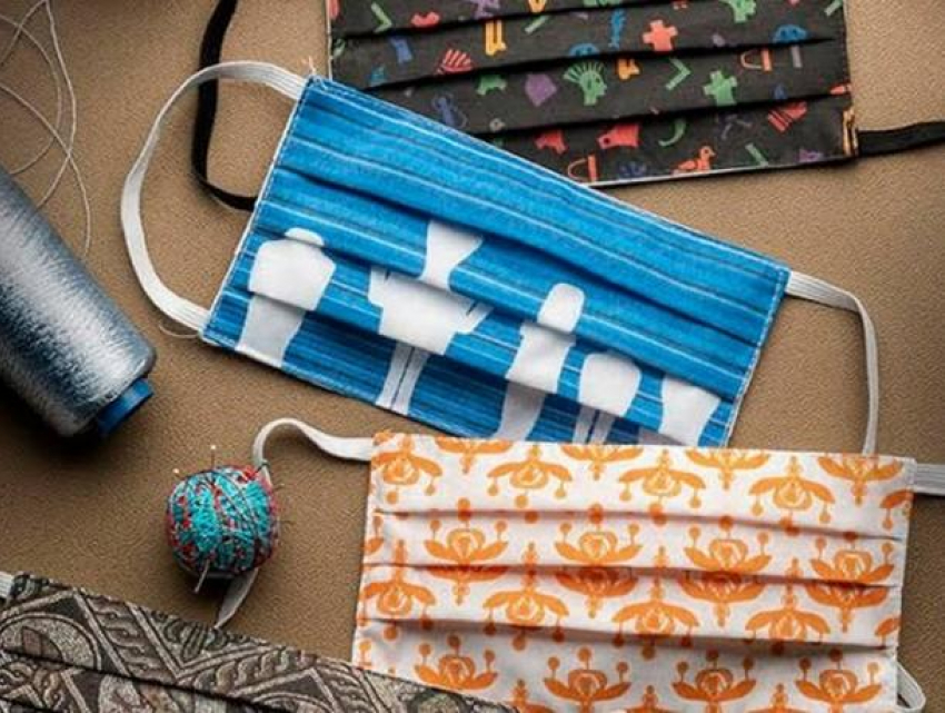 Работники школ терроризируют учеников из-за масок