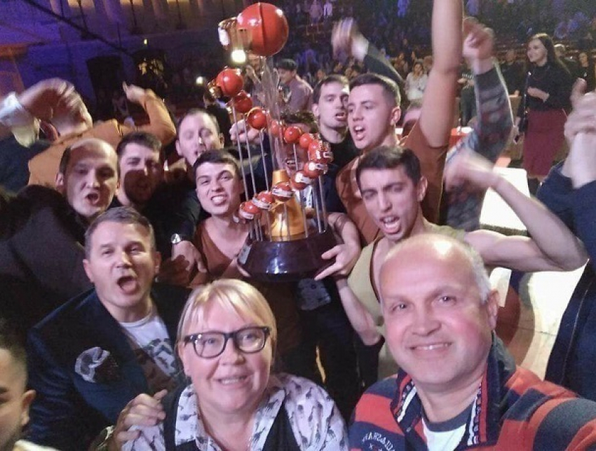 Юмористы из Молдовы впервые стали чемпионами украинского шоу «Лига смеха»