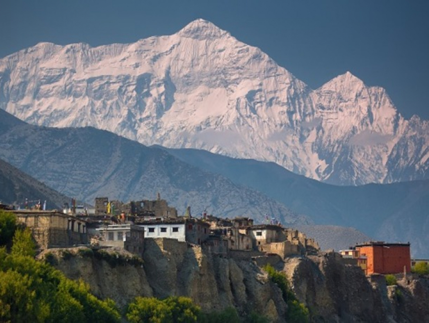 Молдавские спортсмены-любители покорят гору в Непале