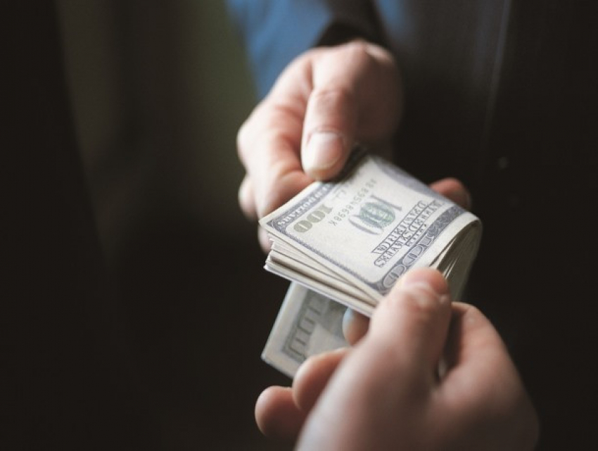 Миллиард долларов в год – незаконные денежные потоки из Молдовы