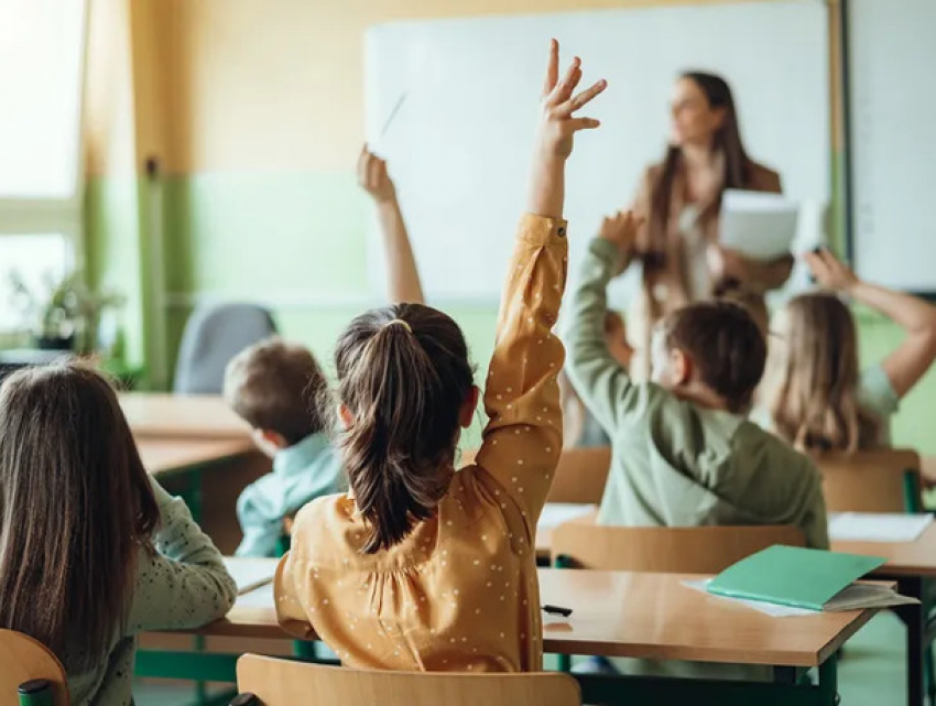 Пожертвования для школ и ВУЗов Молдовы: Безопасный вклад в будущее