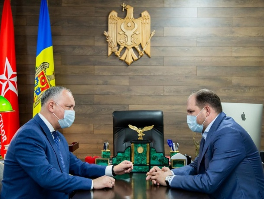 Игорь Додон провел встречу с мэром Кишинева Ионом Чебаном  