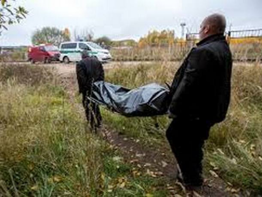Тело убитой возлюбленной житель Одесской области закопал в выгребной яме
