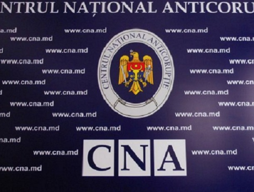 Житель Кишинева обиделся и сдал своего инструктора по вождению Антикоррупции
