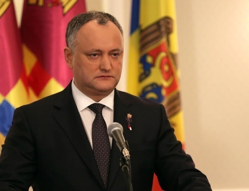 Игорь Додон сдержал еще одно обещание: Президент потребовал вернуть в школы историю Молдовы вместо истории румын, начиная с нового учебного года