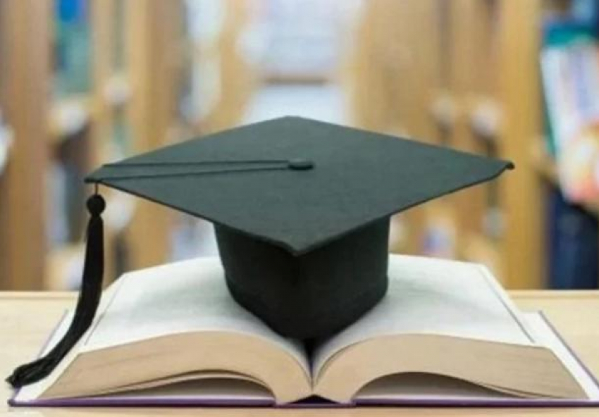 В молдавских вузах могут отказаться от дипломных работ из-за широкого использования ИИ