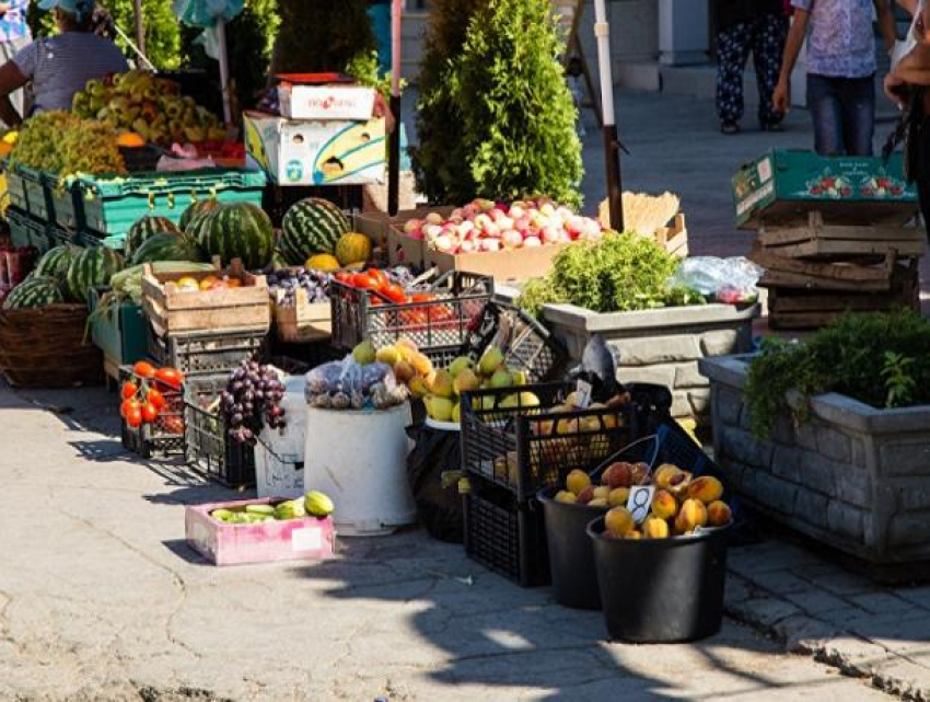 В столице разрешена уличная торговля сельскохозяйственными продуктами, но лишь в определенных условиях