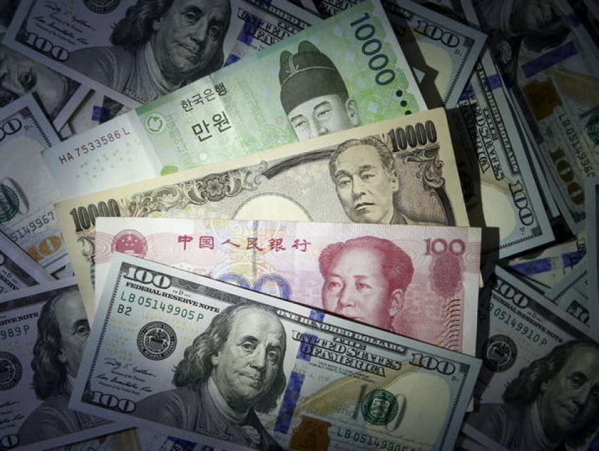 Молдавский лей прибавил в цене накануне выходных 