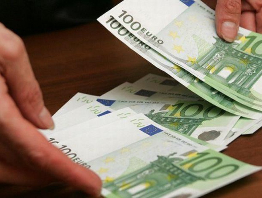 В Бельцах арестованы двое мужчин, предлагавших помощь в получении водительских прав за 850 евро