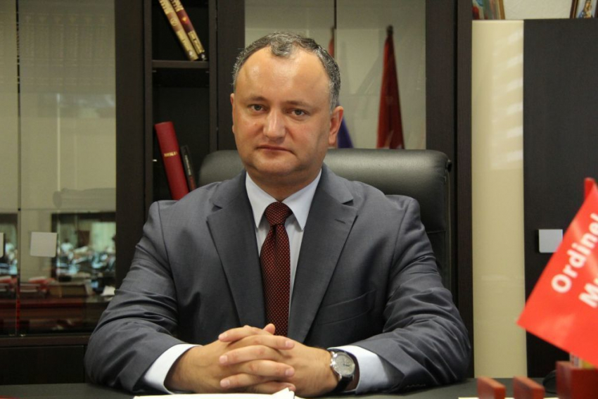 Перед инаугурацией Додон обратится к гражданам РМ: Президента выбирал народ, присяга произносится прежде всего для него
