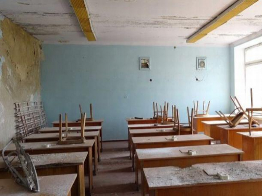 Вот уже пять лет как примар села в Фэлештском районе вынужден охранять школу