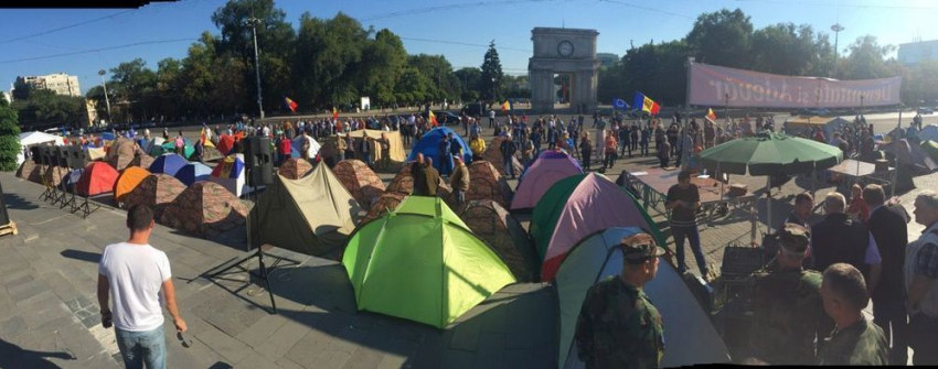 Киртоакэ требует отменить протесты на площади Великого национального собрания на полтора месяца 