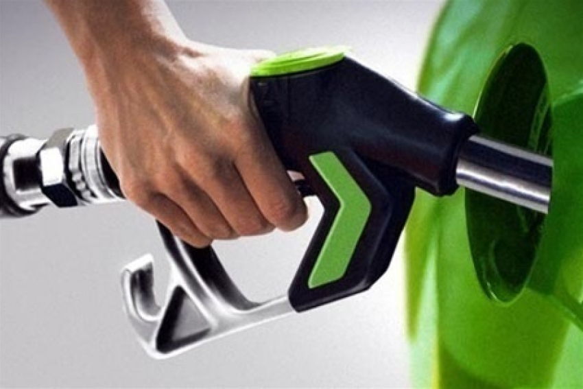 Новые максимальные цены от НАРЭ: бензин дешевле, дизтопливо дороже