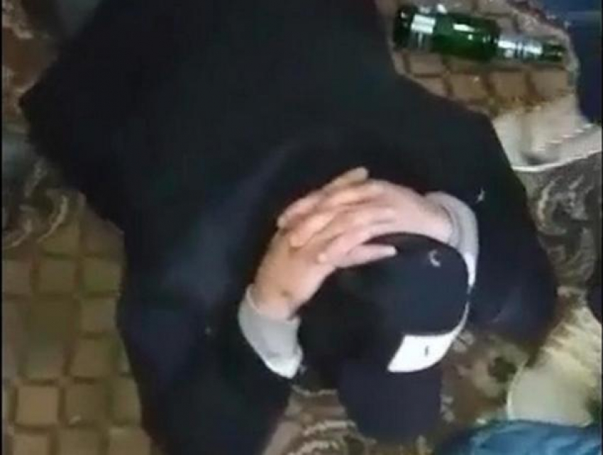Задержание наркоманов в подвале на Буюканах показали на видео 