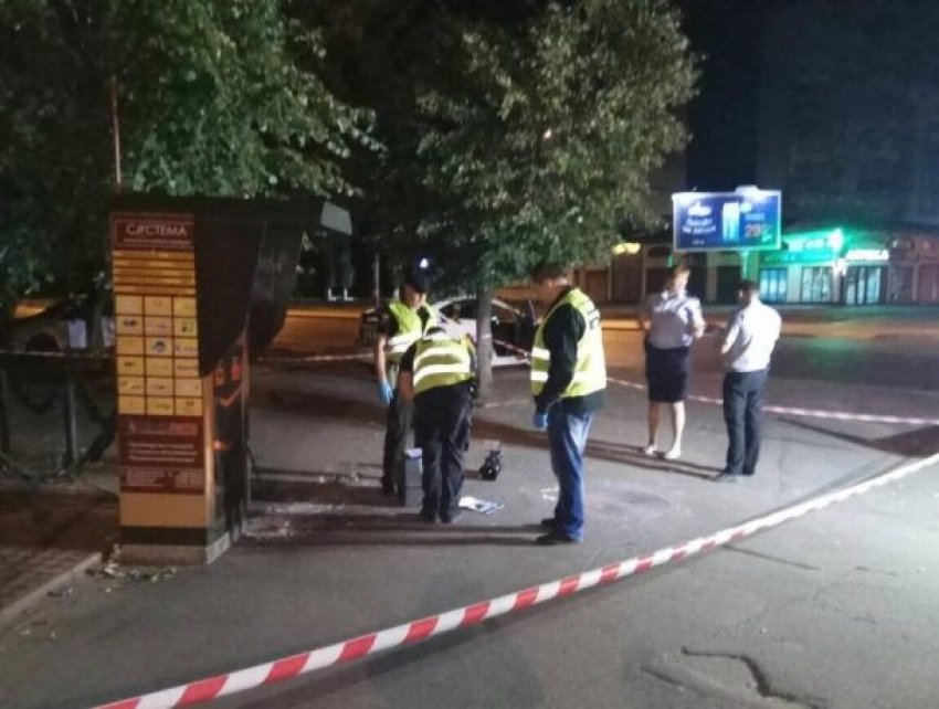 Взрывом гранаты и ранениями мужчин закончился в Одессе ночной спор