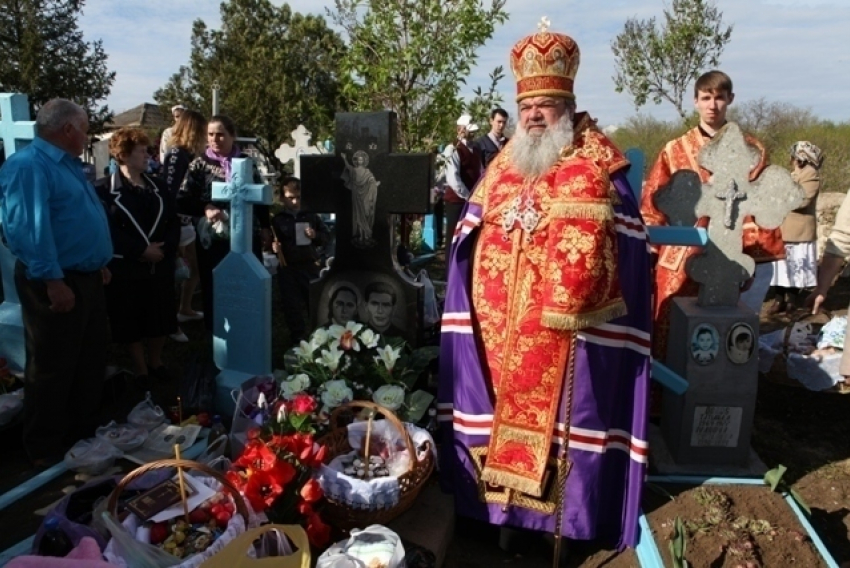 Примэрия призывает кишиневцев не одеваться вызывающе, идя на кладбище