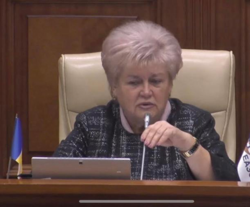 Депутат от фракции партии «Шор» Регина Апостолова в парламенте: Мы должны срочно поддержать наших людей на пенсии