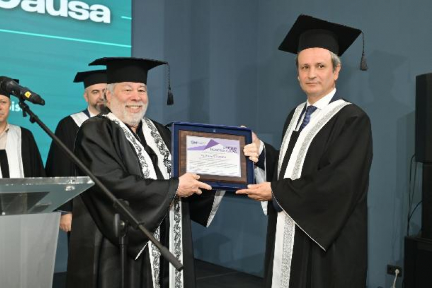 Сооснователь Apple Стив Возняк получил звание Doctor Honoris Causa в Молдове: «Человек важнее технологий»