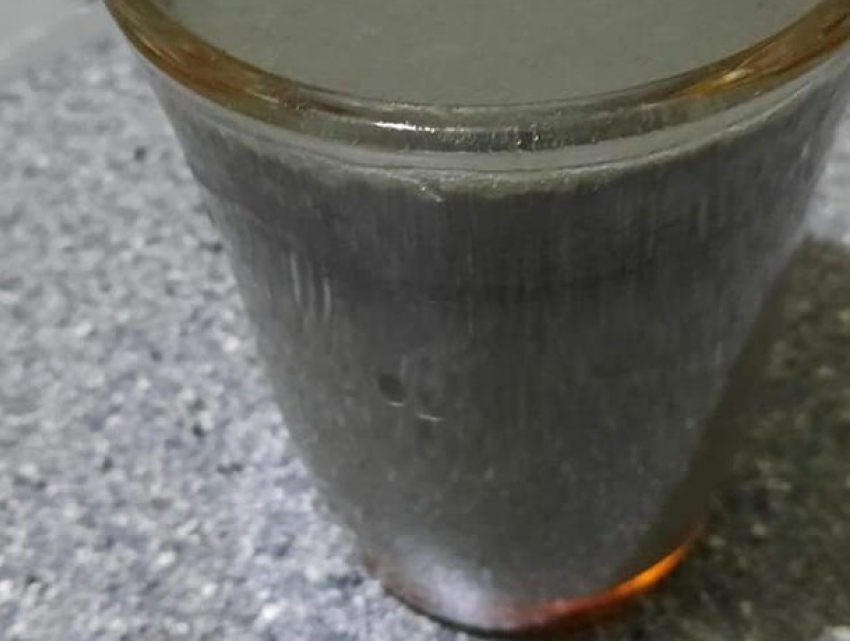 Черная вода из-под крана: кошмарные кадры из Хынчешт