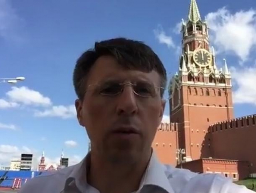 Киртоакэ приехал в Москву и «оккупировал» Красную площадь