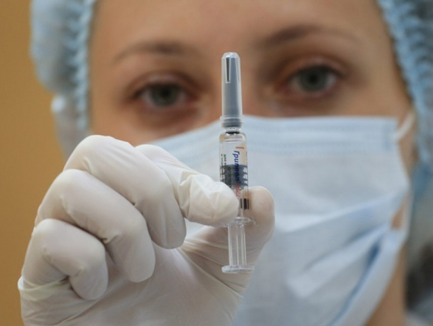 Силовиков и пенсионеров привьют от гриппа в Молдове «подаренной» вакциной из США