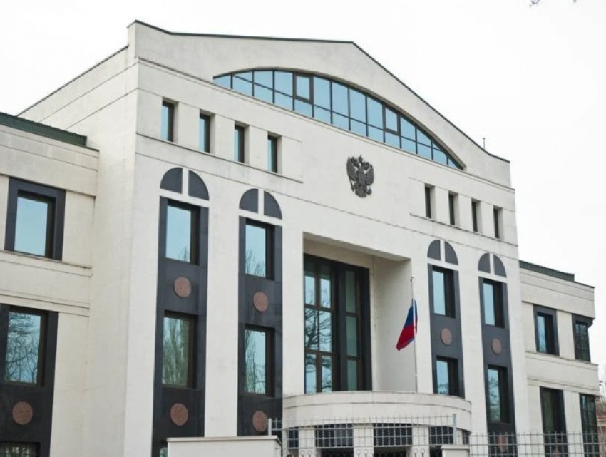 Очередная угроза взрыва у российского посольства в Молдове