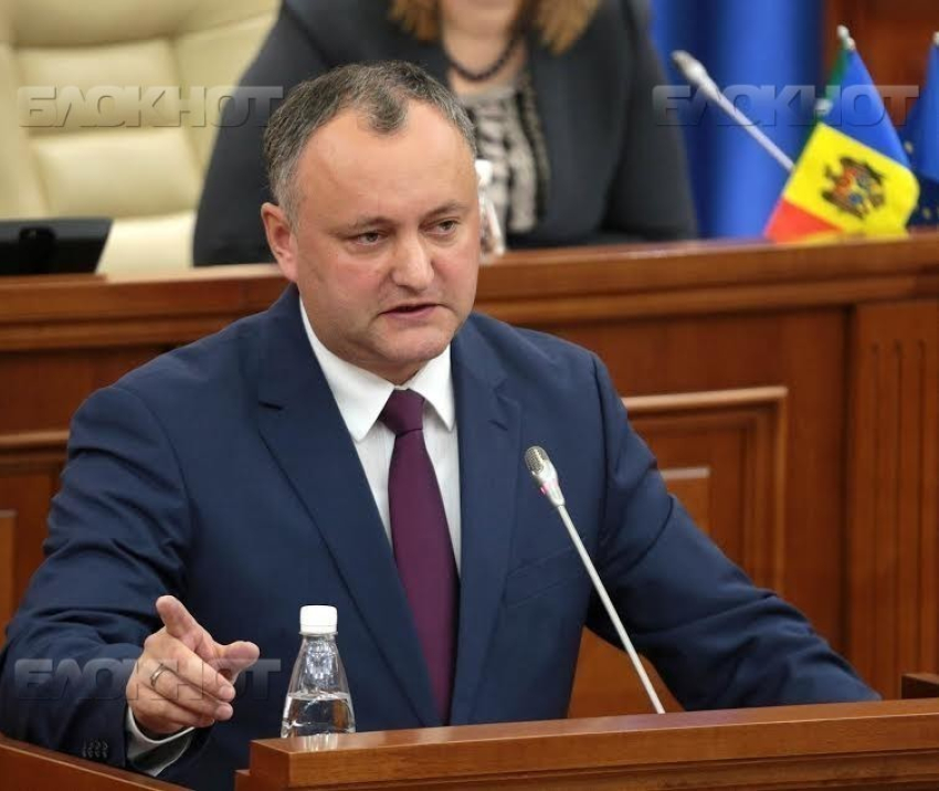 Додон: Сторонники Санду истерят, потому что понимают, что проиграли