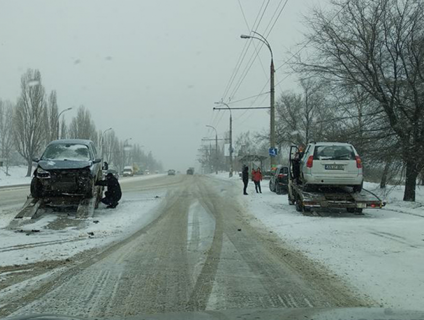 Тройную аварию с пострадавшим спровоцировала стихия в Кишиневе
