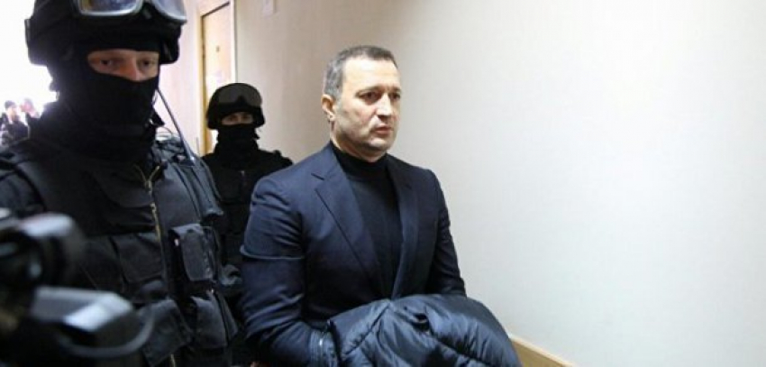 Несмотря на объявленную голодовку, Филат продолжает принимать пищу