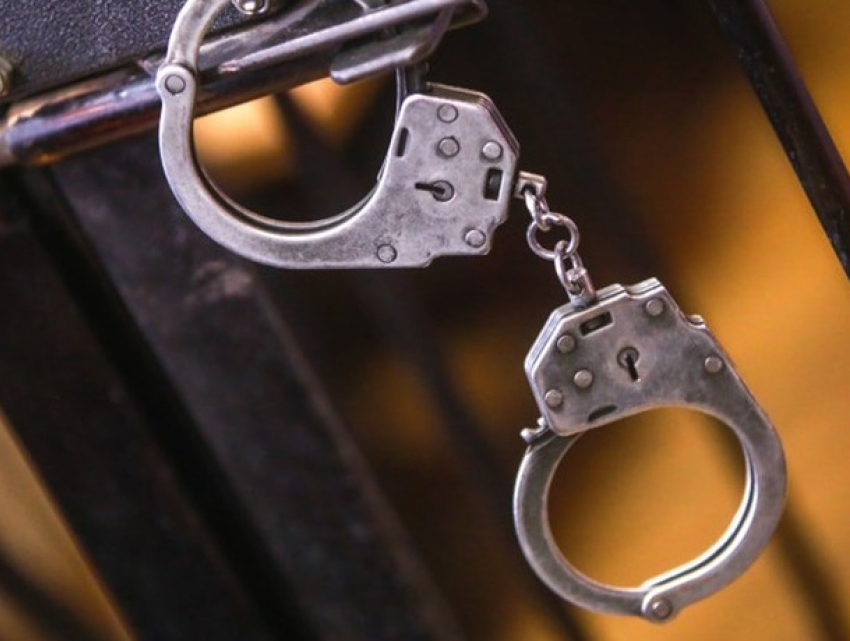 Отморозок из Кантемира получил 15 лет за эксплуатацию несовершеннолетних