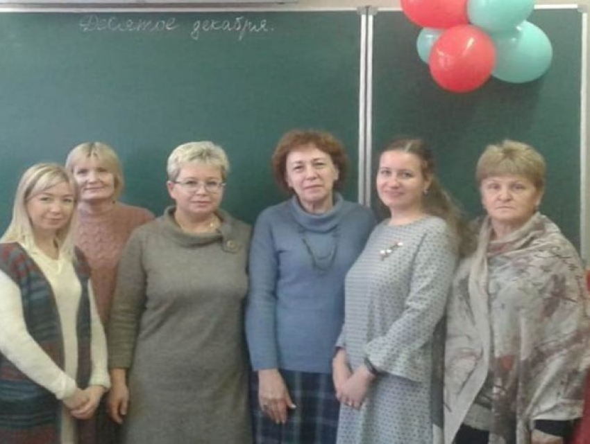 Под руководством методиста из России школьники в Кишиневе коллективно сочиняли стихи на русском языке