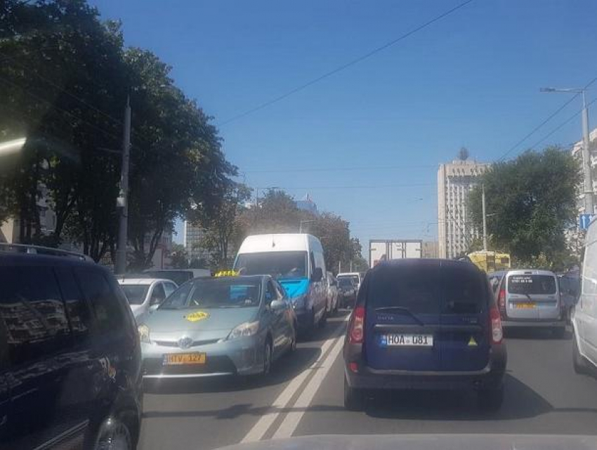 Протесты аграриев спровоцировали огромные пробки на Ботанике