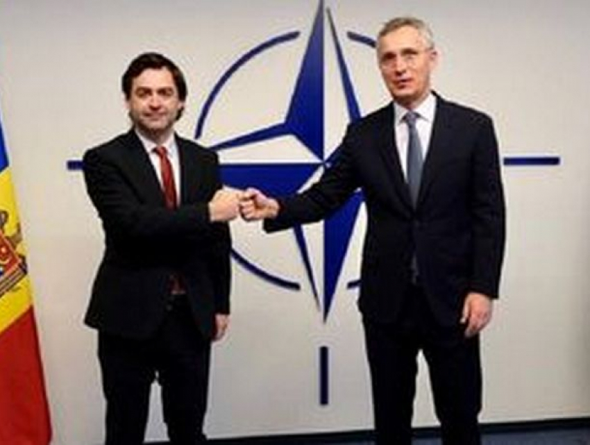 Нику Попеску встретился в Брюсселе с генсеком НАТО Йенсом Столтенбергом 