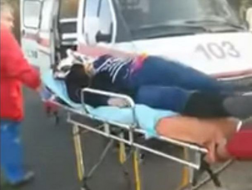Женщина впала в кому после падения на ходу из маршрутки под Одессой