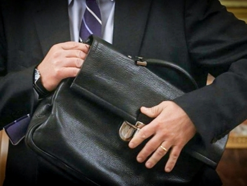 Правительство урезало вознаграждения чиновникам, входящим в админсоветы госпредприятий 