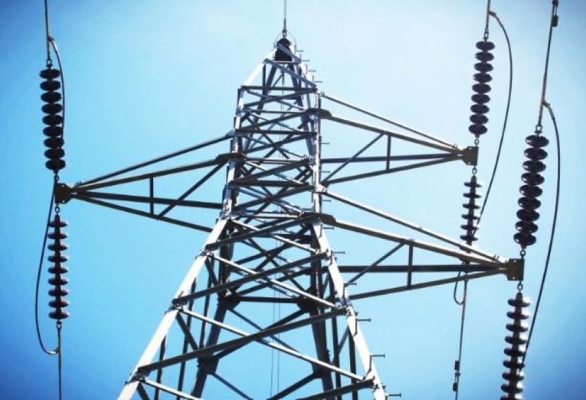 На севере Молдовы почти 5 тысяч потребителей остаются без электроэнергии