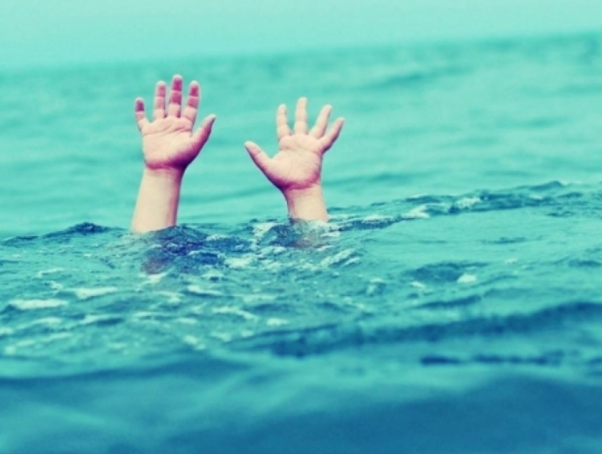 Трагедия в Кагуле - двухлетний ребенок утонул во дворе дома