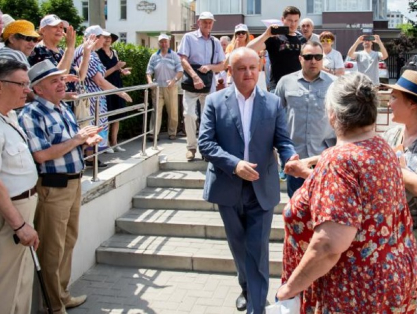 Додон: в этих условиях протесты остаются единственным выходом