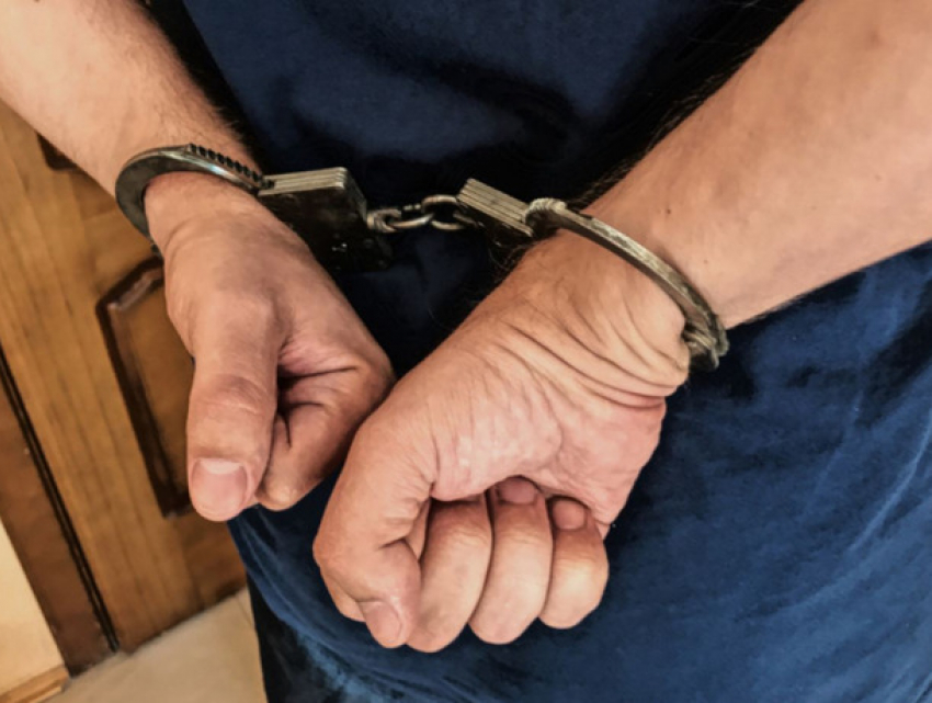 Трагедия в Тырнове: суд приговорил мужа к 16 годам за убийство жены топором 