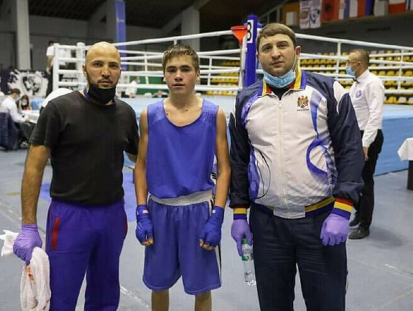Молдавский боксер выиграл Чемпионат Европы среди юношей
